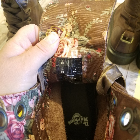 SOLD! Dr. Martens Triumph Fold Down Combat Boots - Picture 7 of 8